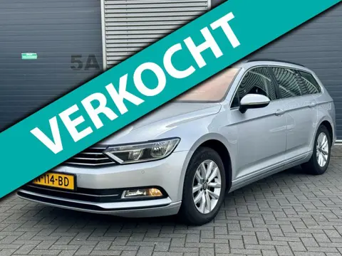 Volkswagen Passat Variant 1.6 TDI DSG Business Edition R 2015