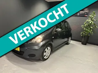 Toyota Aygo 1.0-12V NL Auto Lage KM NAP APK AIRCO 5DR'S Rijklaar.