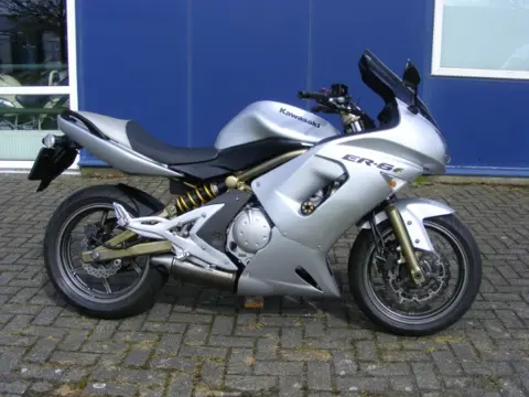 Kawasaki ER-6F 2006 E 2450,-