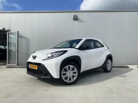 Toyota Aygo X 1.0 VVT-i MT play (bj 2024)
