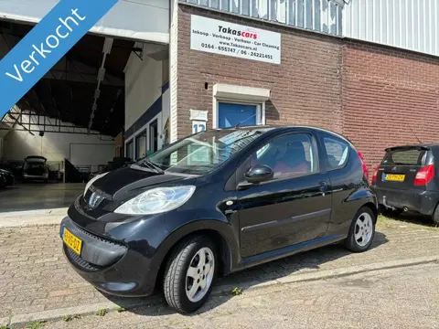 Peugeot 107 1.0-12V XS Urban Move NETTE 107 JAAR APK&AIRCO&NAP