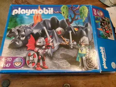 Playmobil - 4147 - Figure - Compact Set - Dragon Knights