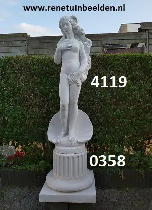 Vrouw schelp met zuil.