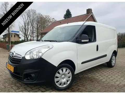 Opel Combo Maxi 1.4i L2 Benzine met Airco, PDC & Vele Opties !