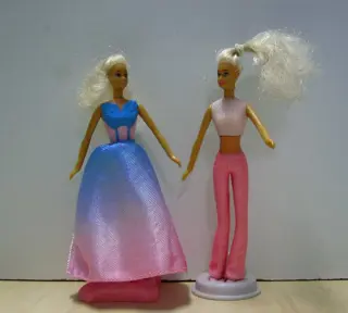 Zwanenmeer en Dance and Flex Barbie popjes [WKS40]