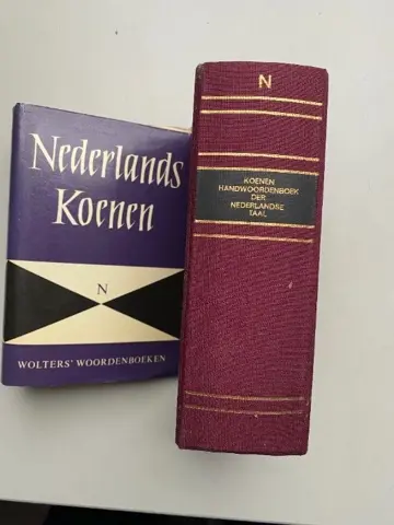 Handwoordenboek der Nederlandse taal