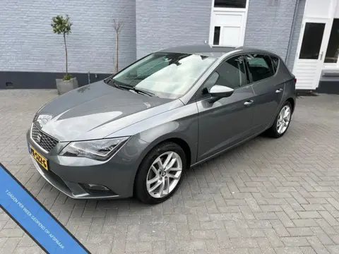 SEAT Leon 1.6 TDI| LED | NAVI | CLIMA | PDC | BLUETOOTH |