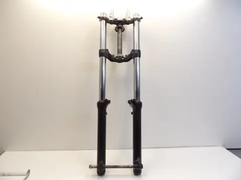 VOORPOTEN COMPLEET Yamaha XJ 700 1985 - 1990