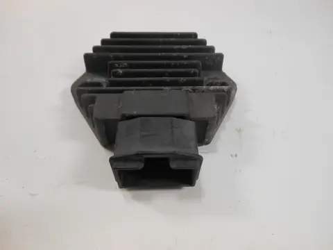 SPANNINGSREGELAAR Honda CB 600 F 1998 - 2004