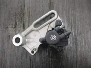 ACHTER REMKLAUW BMW F 800 R 2015 - 2016