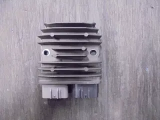 SPANNINGSREGELAAR Yamaha MT 07 2014 - 2017 / 2018 - 2021