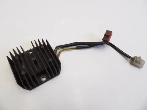 SPANNINGSREGELAAR Honda CX 500 1977 - 1985
