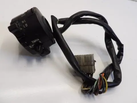 STUURSCHAKELAAR LINKS Suzuki GS 400 E 1970 - 1979