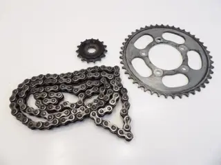 KETTING EN TANDWIELEN SET Suzuki SV 650 1998 - 2002