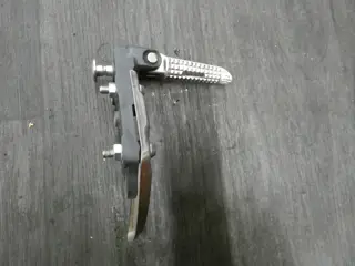 RECHTER SCHETSPLAAT Triumph Speed Triple 1050 2011 - 2012