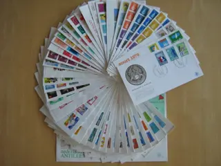PRIJSVERLAGING !!! 43 verschillende FDC Nederlandse Antillen