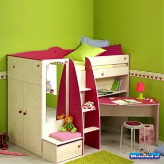 Een echte 'meiden' hoogslaper maar 2 jaar gebruikt.