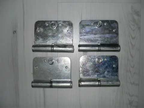 Deurscharnieren 4x te koop aangeboden