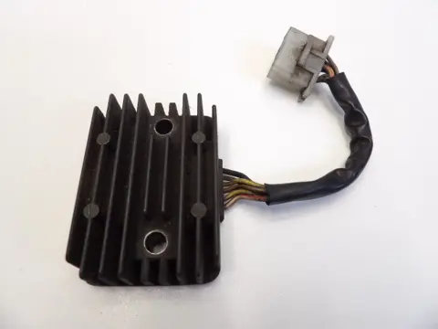 SPANNINGSREGELAAR Kawasaki EN 500 Vulcan 1991 - 1995