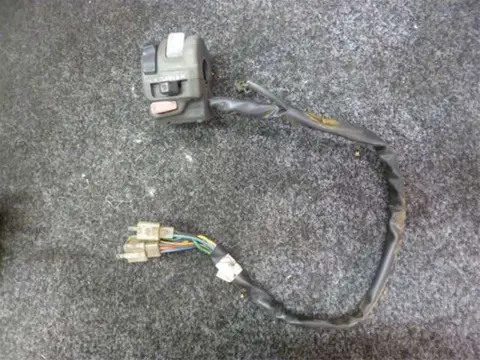 STUURSCHAKELAAR LINKS Yamaha XJ 600 Diversion 1992 - 1996
