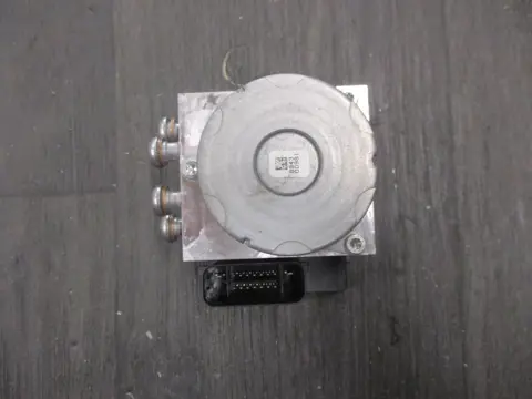 ABS POMP BMW S 1000 RR 2019 - 2021