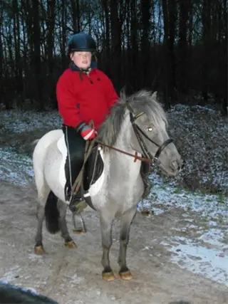 Zeer Mooie Luxe Betrouwbare Kinderpony !!