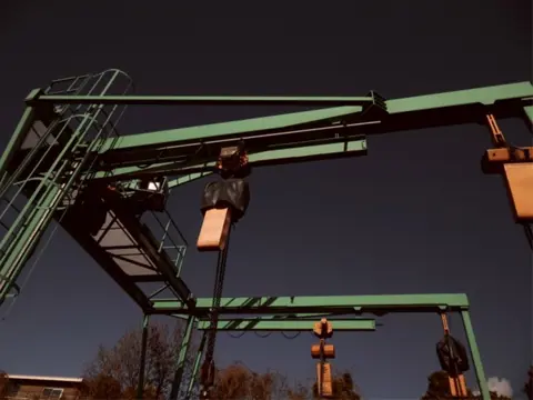 Botenlift 20ton met mastenlift enverrijdbaar