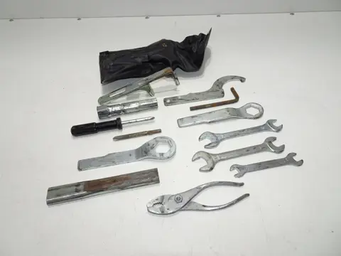 GEREEDSCHAPSET Yamaha TDM 1996 - 2000