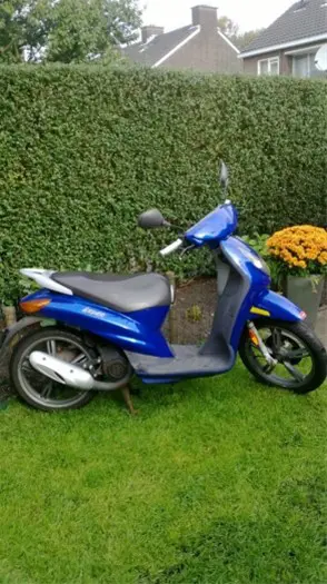 PEUGEOT LOOXOR // sloopscooter