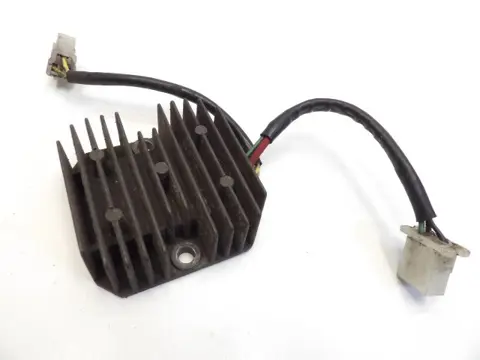 SPANNINGSREGELAAR Honda CM 400 T 1980 - 1984
