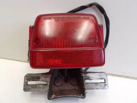 ACHTER LICHT Suzuki GR 650 1983 - 1989