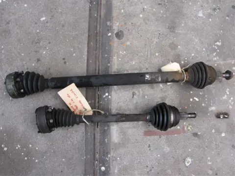 Volkswagen Golf 4 Aandrijfassen Sloopauto inkoop Den haag