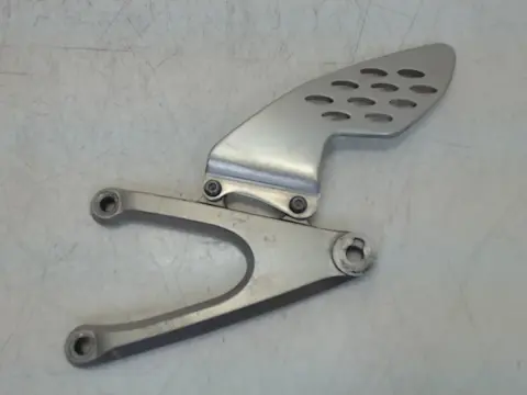 LINKER SCHETSPLAAT Yamaha YZF R1 2004 - 2006
