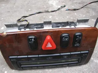 Mercedes clk 230 kachelpaneel Sloopauto inkoop Den haag