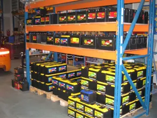 JEEP ACCU NODIG!!! B&amp;S ACCU'S SLIEDRECHT 0184-425310