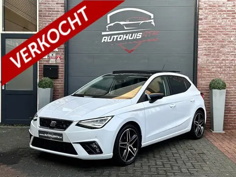SEAT Ibiza 1.0 TSI FR 116PK PANO ACC DCC CAMERA LED NAVI