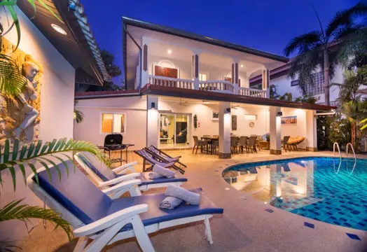 12 pers. Villa Waree, 5 min walkingstreet en Pattaya ?