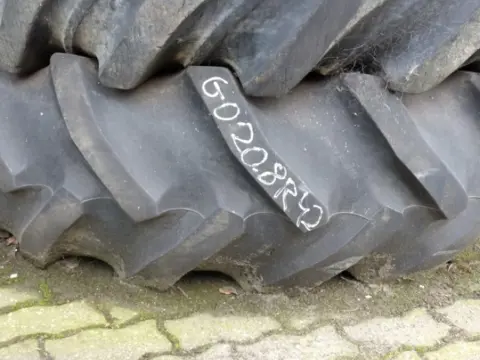 R42 Goodyear 20.8/42