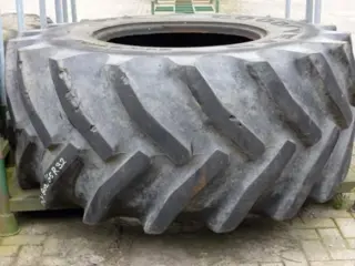 R32 Goodyear 800/65R32