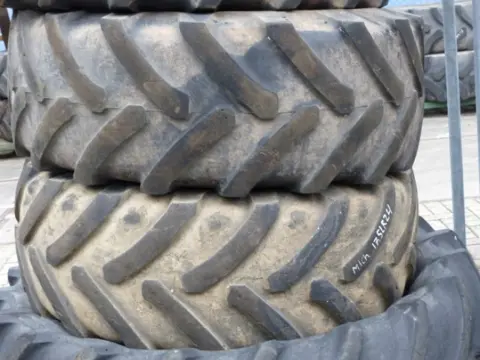 R24 Michelin 17.5/24