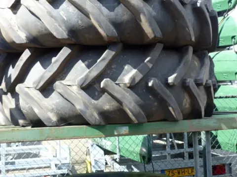 R28 Continental 480/65R28