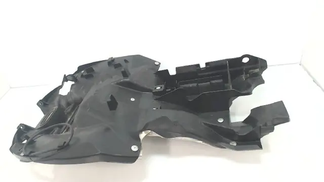 ACHTER SPATBORD Honda VFR 800 I 2002 - 2013