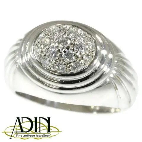 Boucheron ring in wit goud omringd met diamanten