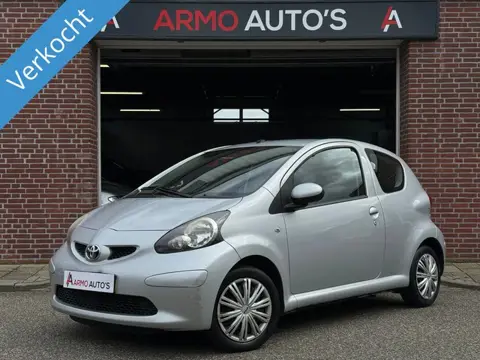 Toyota Aygo 1.0-12V + | Airco | Elektrisch ramen | Nw apk