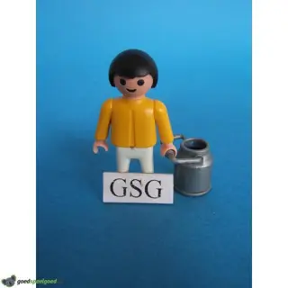 Jongen met melkbus nr. 4123-02