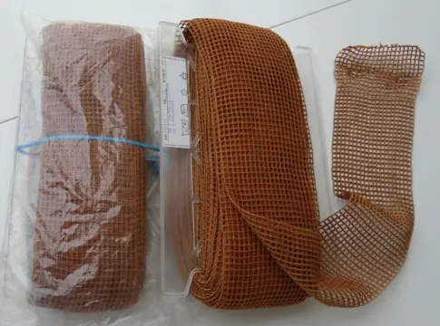 BAND BRUIN 9 CM BREED 2 X 25 MTR LANG NIEUW