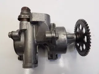 OLIEPOMP Suzuki GSX R 750 1985 - 1989