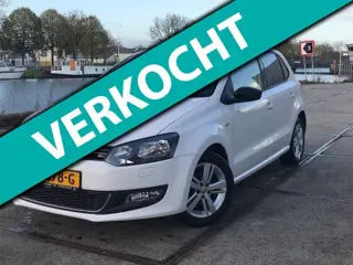 Volkswagen Polo 1.2-12V BlueMotion Comfortline 5 Deurs wit 2013 CruiseControl Stoelverw Rode stoelen