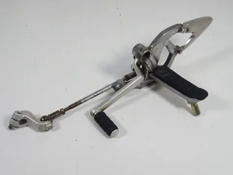 LINKER SCHETSPLAAT Triumph Sprint ST 1050 2005 - 2011