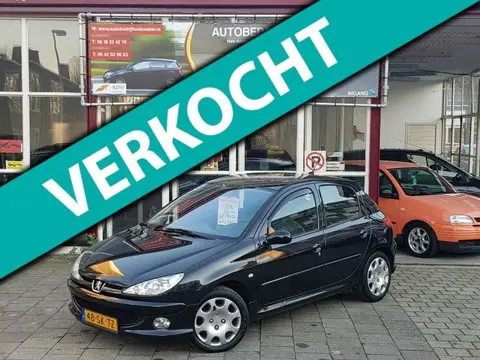 Peugeot 206 1.6 HDI 16V Griffe 5D 2006 Zwart Airco/VERKOCHT!